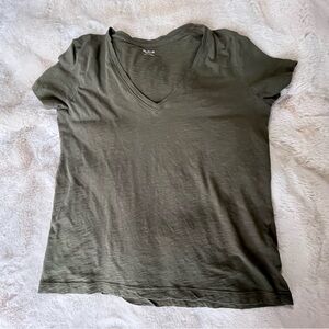 Madewell whisper cotton v neck tee size XS